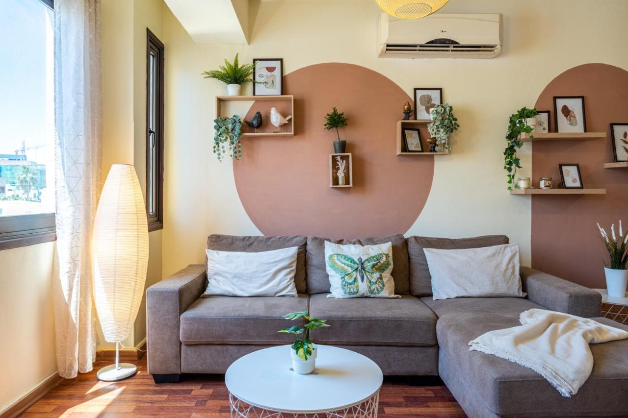 Celine'S 2 Bedrooms Apartment In Larnaca Center Exteriér fotografie