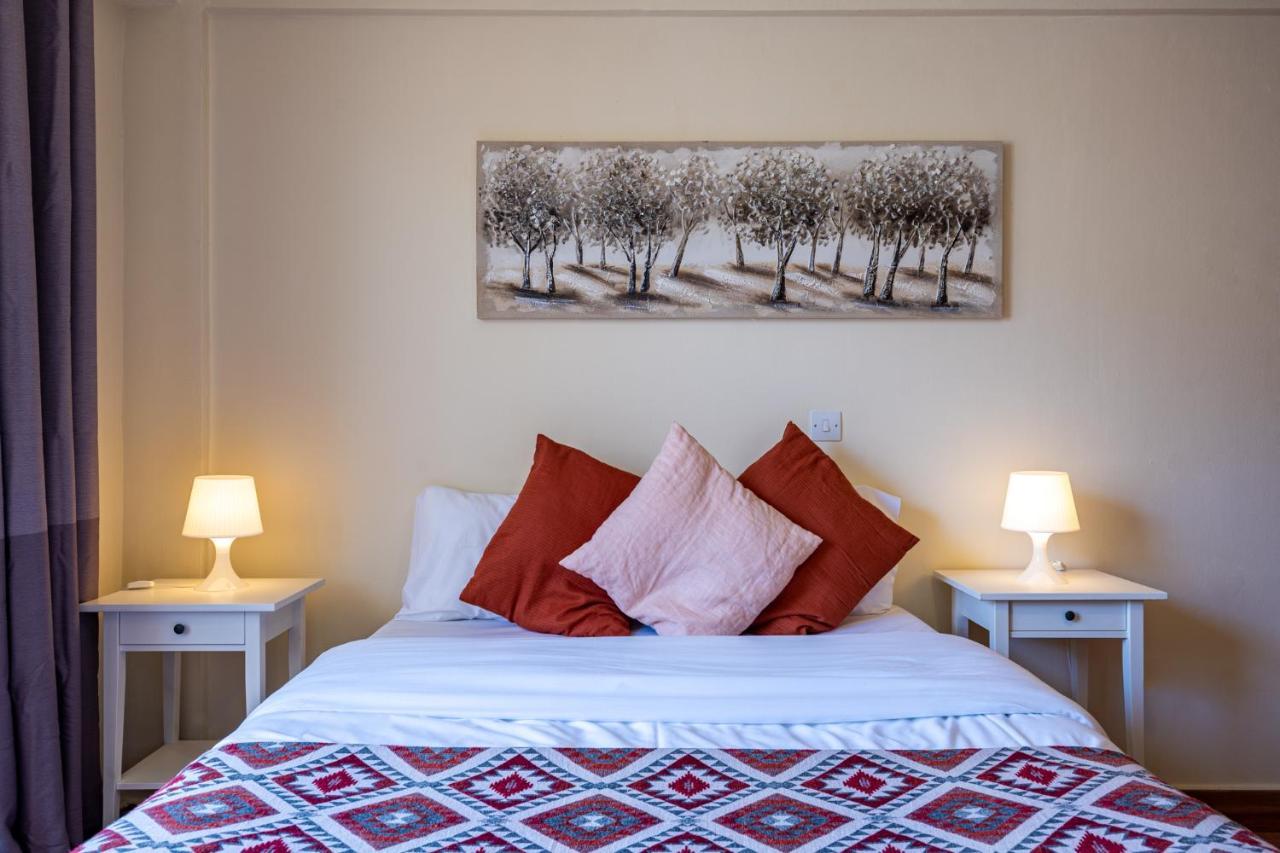 Celine'S 2 Bedrooms Apartment In Larnaca Center Exteriér fotografie