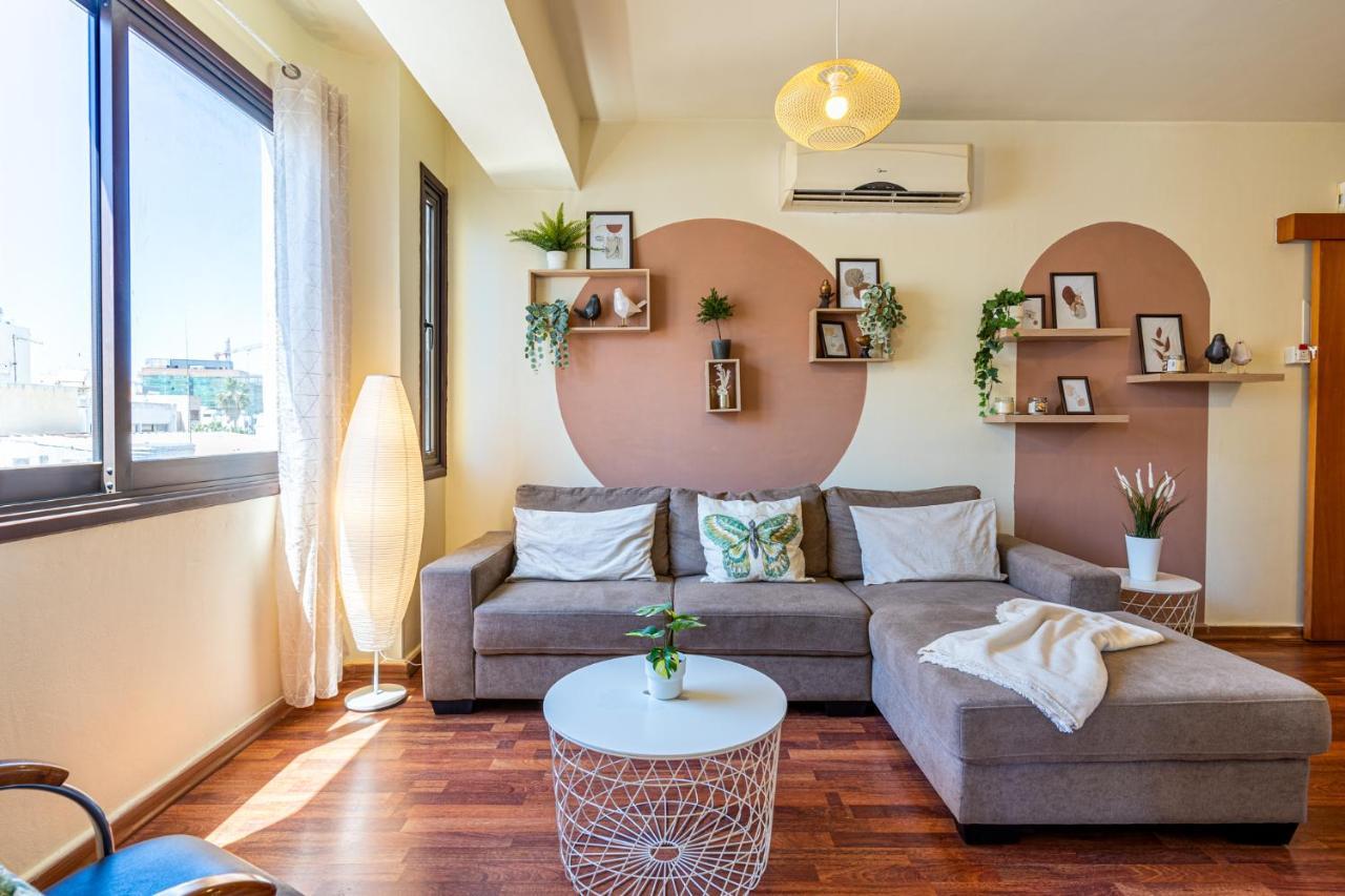 Celine'S 2 Bedrooms Apartment In Larnaca Center Exteriér fotografie